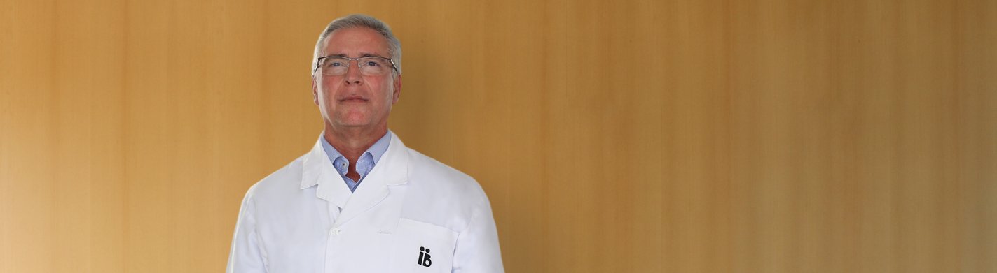 Dr. Luís Prieto Dr. Luís Prieto Urólogo en Instituto Bernabeu