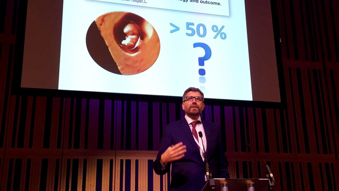 El Instituto Bernabeu refuerza su posición como referente europeo en materia de I+D en el Congreso Anual de la “British Fertility Society”.