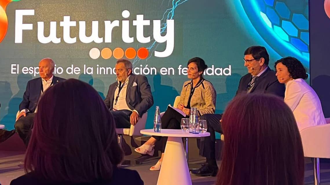 La doctora Andrea Bernabeu participa en el encuentro de expertos en fertilidad “Futurity”