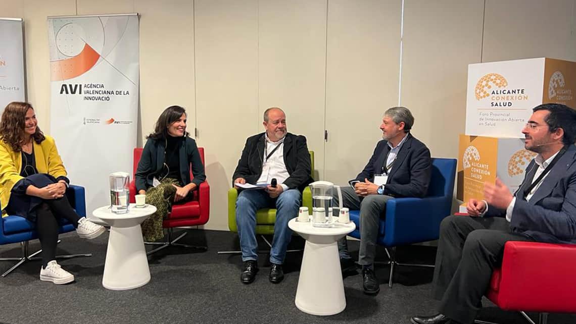 Dr Andrea Bernabeu participates in “Alicante Conexión Salud” to talk about digital transformation and Artificial Intelligence in the health sector.