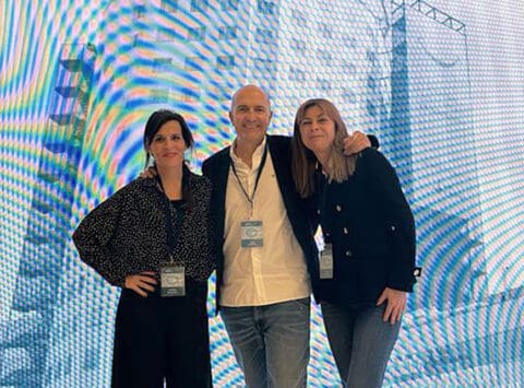 Les docteures Andrea Bernabeu et Belén Moliner participent au symposium de l’hôpital La Vall d’Hebron sur l’échec de l’implantation embryonnaire.