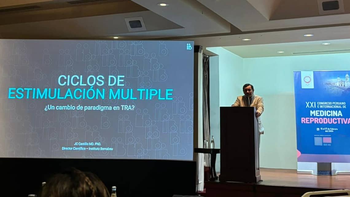 El doctor Juan Carlos Castillo participa como ponente en el XXI Congreso Peruano e Internacional de Medicina Reproductiva