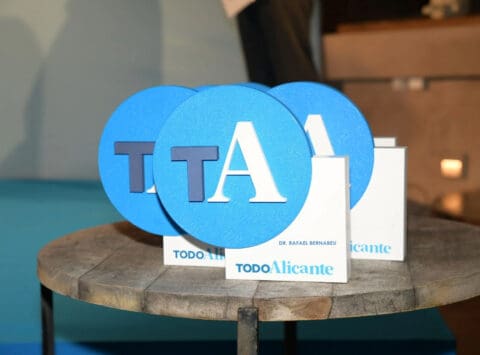 El Dr. Rafael Bernabeu, homenajeado por TodoAlicante como alicantino ilustre