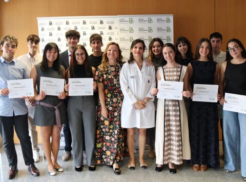 Nueva edición de becas Dr. Rafael Bernabeu: Diez años apoyando la formación de estudiantes de medicina