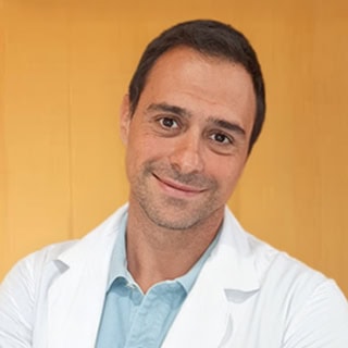 Dr. Roberto Molina